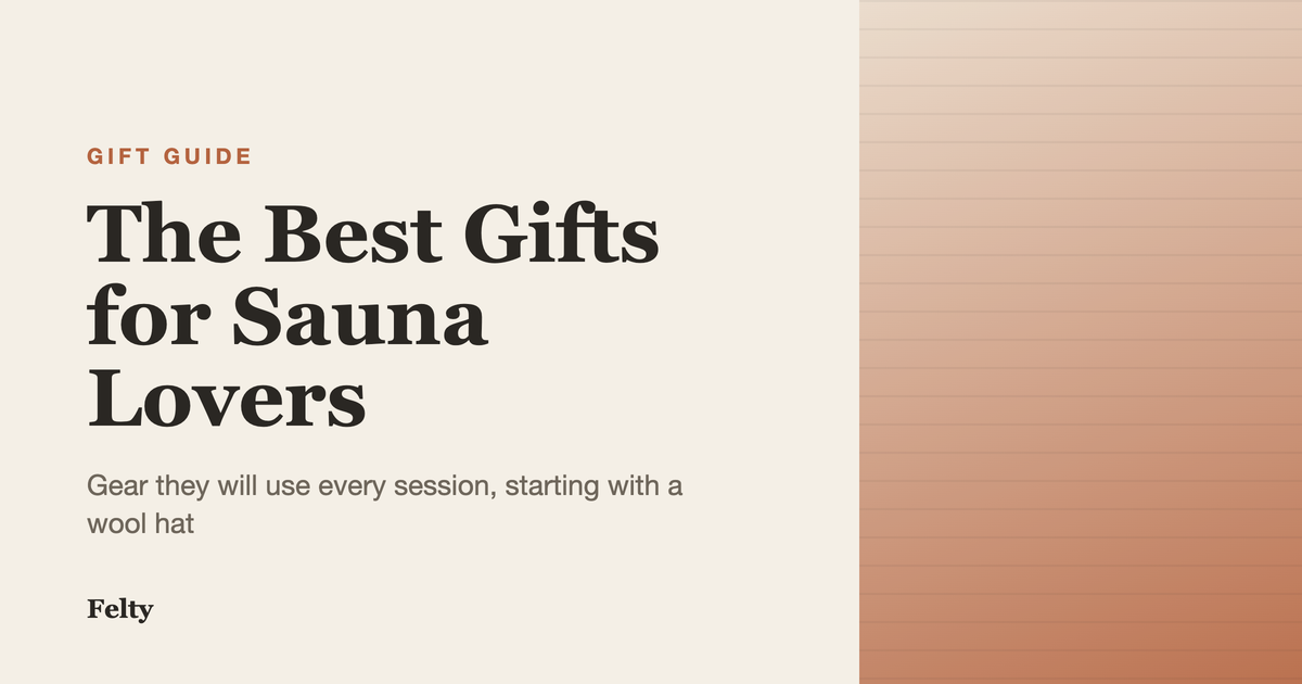 A wool sauna hat, wooden ladle, and sauna thermometer arranged as gift ideas for sauna lovers
